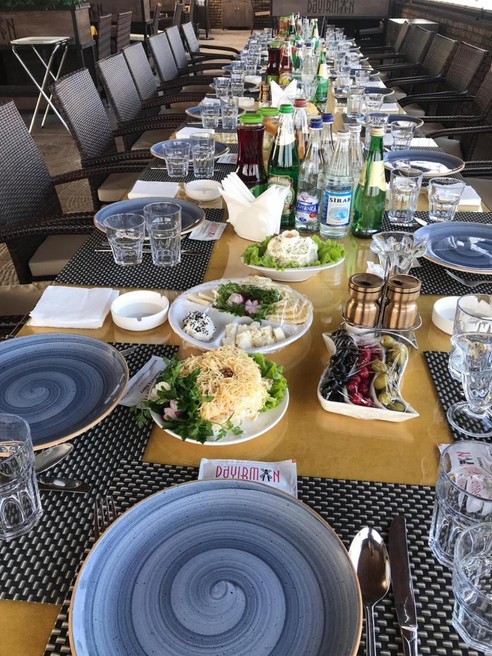 Deyirman Hotel Baku Eksteriør billede